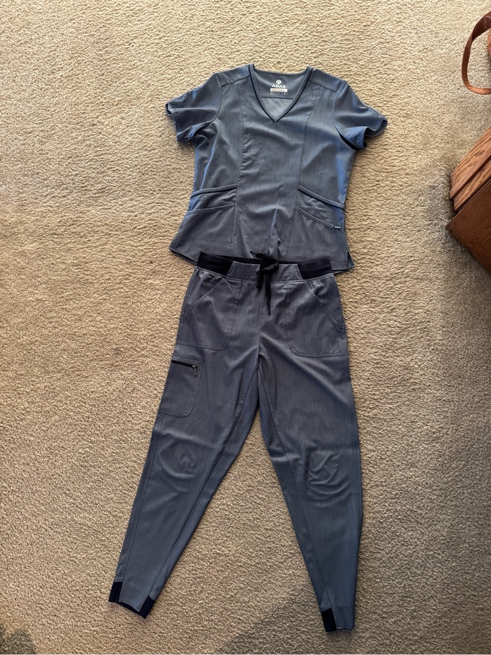 Adar Pro Modern Athletic Heathered Grey Women’s Scrub Set